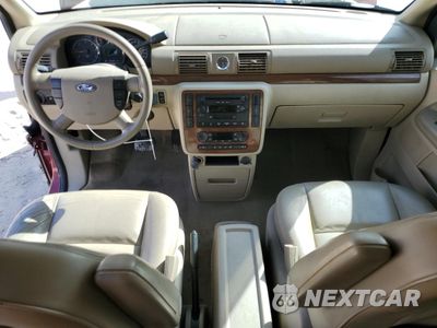 Zdjęcie 8 z 16 samochodu: 2004 FORD FREESTAR LIMITED VIN:2FMDA58274BB23201 - miniatura