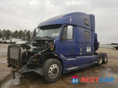 Drugie zdjęcie samochodu z przodu: 2022 VOLVO VN SEMI TRUCK VIN:4V4NC9EH3NN304731 - miniatura