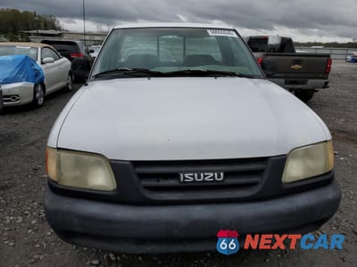 Piąte zdjęcie samochodu w środku: 1996 ISUZU HOMBRE VIN:1GGCS1441T8706862 - miniatura