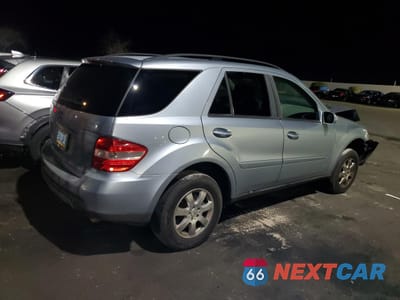 Trzecie zdjęcie samochodu z tyłu: 2006 MERCEDES-BENZ ML 350 VIN:4JGBB86E16A086642 - miniatura