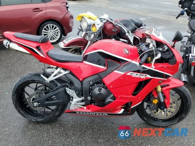 2018 HONDA CBR600 RR JH2PC40HXJK400051 - główne zdjęcie licytacji z USA - miniatura