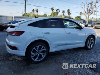Trzecie zdjęcie samochodu z tyłu: 2023 AUDI Q4 E-TRON SPORTBACK PREMIUM PLUS VIN:WA132BFZ3PP061072 - miniatura