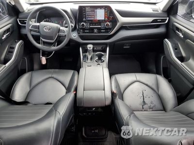 Zdjęcie 8 z 14 samochodu: 2022 TOYOTA HIGHLANDER XLE VIN:5TDHZRAH9NS092425 - miniatura