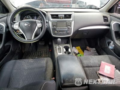 Zdjęcie 8 z 12 samochodu: 2016 NISSAN ALTIMA 2.5 VIN:1N4AL3AP7GN356389 - miniatura