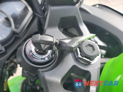 Zdjęcie 8 z 9 samochodu: 2023 KAWASAKI EX400 VIN:JKAEXKG18PDAR7928 - miniatura