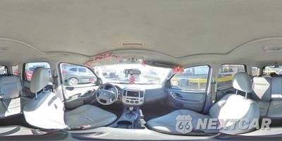 Zdjęcie 13 z 14 samochodu: 2007 FORD ESCAPE XLT VIN:1FMCU93157KB27539 - miniatura