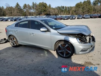 Czwarte zdjęcie samochodu z boku: 2014 VOLVO S60 T6 VIN:YV1902FH0E2289211 - miniatura