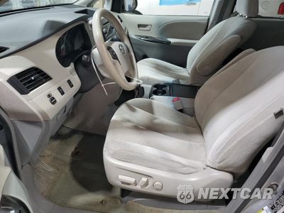Zdjęcie 7 z 15 samochodu: 2014 TOYOTA SIENNA LE VIN:5TDKK3DC3ES451582 - miniatura