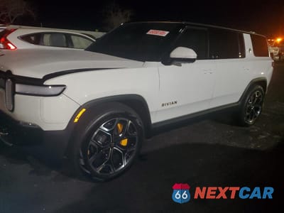 2024 RIVIAN R1S ADVENT 7PDSGABA1RN040676 - główne zdjęcie licytacji z USA - miniatura