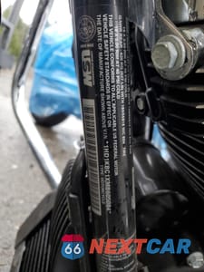 Zdjęcie 9 z 10 samochodu: 2021 HARLEY-DAVIDSON FLHX VIN:1HD1KBC1XMB605084 - miniatura