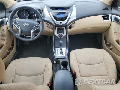 Zdjęcie 8 z 12 samochodu: 2012 HYUNDAI ELANTRA GLS VIN:KMHDH4AE4CU384854 - miniatura