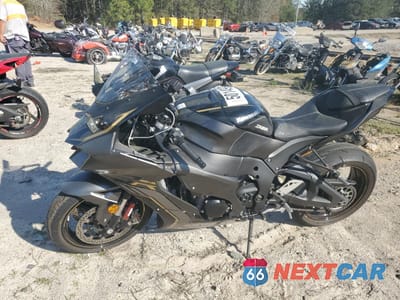 Trzecie zdjęcie samochodu z tyłu: 2023 KAWASAKI ZX1002 M VIN:JKBZXVM19PA004383 - miniatura