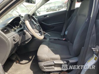Zdjęcie 7 z 12 samochodu: 2015 VOLKSWAGEN JETTA BASE VIN:3VW2K7AJ8FM312749 - miniatura