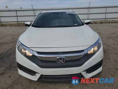Piąte zdjęcie samochodu w środku: 2017 HONDA CIVIC EX VIN:2HGFC2F70HH560241 - miniatura