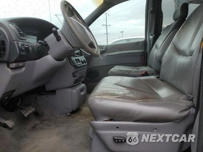 Zdjęcie 7 z 15 samochodu: 2000 DODGE GRAND CARAVAN LE VIN:1B4GP54L8YB691240 - miniatura
