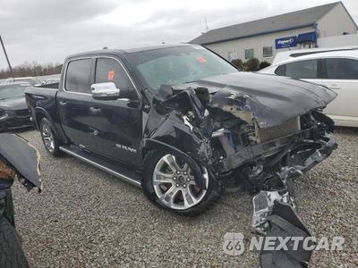 Czwarte zdjęcie samochodu z boku: 2021 RAM 1500 LONGHORN VIN:1C6SRFKT1MN676823 - miniatura