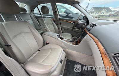 Piąte zdjęcie samochodu w środku: 2005 MERCEDES-BENZ E 320 4MATIC VIN:WDBUF82J85X167076 - miniatura