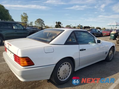 Trzecie zdjęcie samochodu z tyłu: 1991 MERCEDES-BENZ 300 SL VIN:WDBFA61EXMF025185 - miniatura