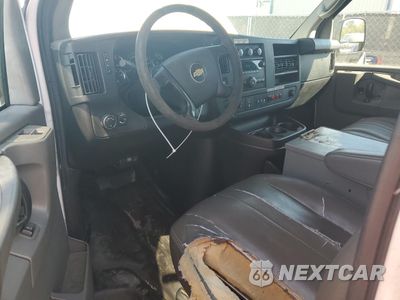 Zdjęcie 8 z 12 samochodu: 2014 CHEVROLET EXPRESS G2500 VIN:1GCWGFCA4E1115649 - miniatura