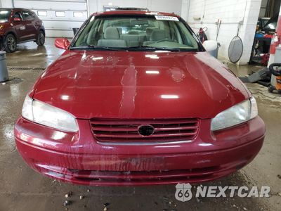 Piąte zdjęcie samochodu w środku: 1997 TOYOTA CAMRY CE VIN:4T1BG22K4VU075147 - miniatura