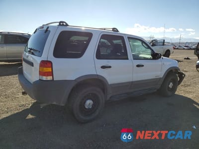 Trzecie zdjęcie samochodu z tyłu: 2002 FORD ESCAPE XLT VIN:1FMYU04172KB66559 - miniatura