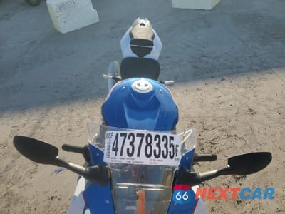Piąte zdjęcie samochodu w środku: 2019 BMW S 1000 RR VIN:WB10D6004KZ711770 - miniatura