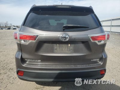 Zdjęcie 6 z 15 samochodu: 2015 TOYOTA HIGHLANDER LE VIN:5TDBKRFH6FS174052 - miniatura