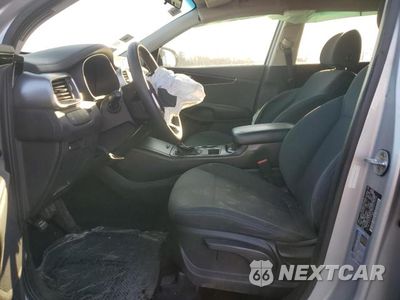 Zdjęcie 7 z 13 samochodu: 2019 KIA SORENTO L VIN:5XYPG4A39KG451628 - miniatura