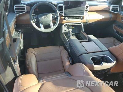 Zdjęcie 8 z 12 samochodu: 2024 TOYOTA TUNDRA CREWMAX PLATINUM VIN:5TFMA5DB2RX169352 - miniatura