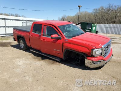 Czwarte zdjęcie samochodu z boku: 2017 GMC SIERRA K1500 SLE VIN:3GTU2MEC5HG326034 - miniatura