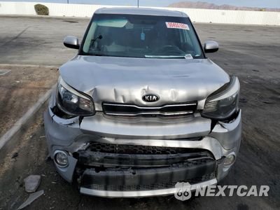 Piąte zdjęcie samochodu w środku: 2018 KIA SOUL + VIN:KNDJP3A56J7600204 - miniatura