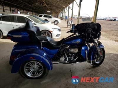 2024 HARLEY-DAVIDSON FLHTCUTG 1HD1MAF18RB861909 - główne zdjęcie licytacji z USA - miniatura