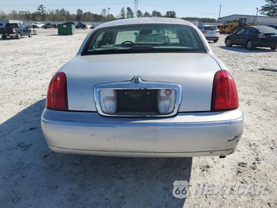 Zdjęcie 6 z 12 samochodu: 2000 LINCOLN TOWN CAR CARTIER VIN:1LNHM83W7YY794283 - miniatura