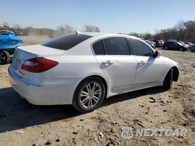 Trzecie zdjęcie samochodu z tyłu: 2012 HYUNDAI GENESIS 4.6L VIN:KMHGC4DF3CU173080 - miniatura