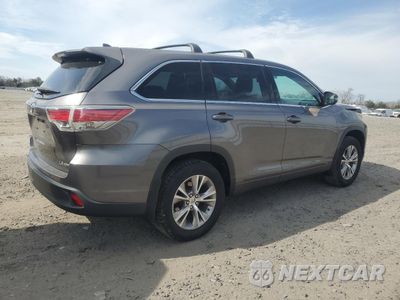 Trzecie zdjęcie samochodu z tyłu: 2015 TOYOTA HIGHLANDER LE VIN:5TDBKRFH6FS174052 - miniatura