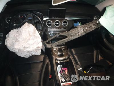 Zdjęcie 8 z 12 samochodu: 2015 MERCEDES-BENZ C 300 VIN:55SWF4JBXFU084157 - miniatura