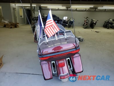 Czwarte zdjęcie samochodu z boku: 2015 HARLEY-DAVIDSON FLHTK ULTRA LIMITED VIN:1HD1KEL12FB663159 - miniatura