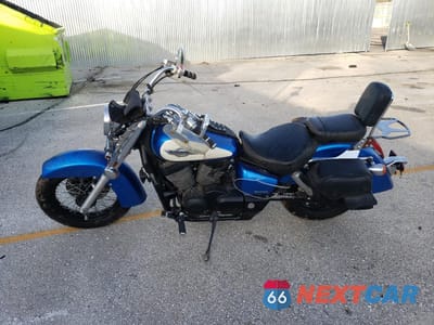 Trzecie zdjęcie samochodu z tyłu: 2022 HONDA VT750 C VIN:JH2RC5008NK700489 - miniatura