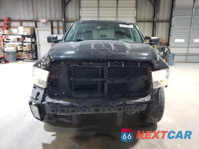 Piąte zdjęcie samochodu w środku: 2015 RAM 1500 ST VIN:1C6RR7FT2FS758840 - miniatura