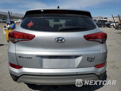 Zdjęcie 6 z 13 samochodu: 2018 HYUNDAI TUCSON VALUE VIN:KM8J33A23JU814274 - miniatura