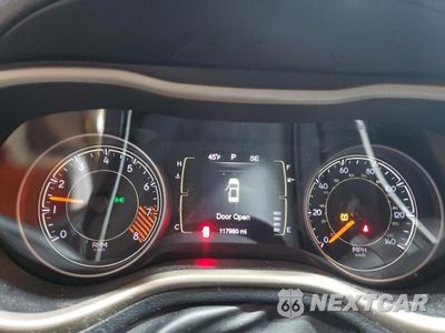Zdjęcie 9 z 13 samochodu: 2015 JEEP CHEROKEE LATITUDE VIN:1C4PJMCSXFW757042 - miniatura