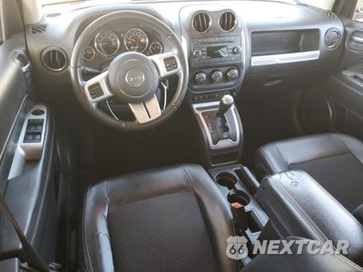 Zdjęcie 8 z 12 samochodu: 2016 JEEP COMPASS LATITUDE VIN:1C4NJCEA9GD795963 - miniatura