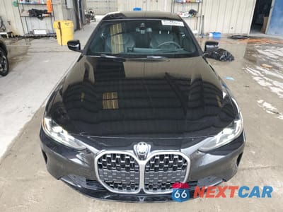 Piąte zdjęcie samochodu w środku: 2025 BMW 430I VIN:WBA43DA03SCS92255 - miniatura