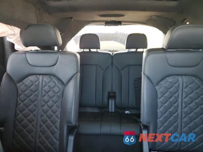 Zdjęcie 10 z 15 samochodu: 2021 AUDI SQ7 PRESTIGE VIN:WA1VWBF73MD024564 - miniatura