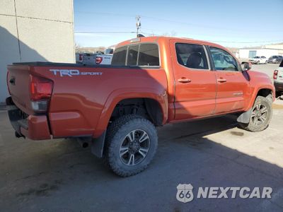 Trzecie zdjęcie samochodu z tyłu: 2016 TOYOTA TACOMA DOUBLE CAB VIN:3TMAZ5CN2GM002872 - miniatura