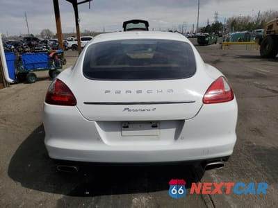 Zdjęcie 6 z 14 samochodu: 2012 PORSCHE PANAMERA 2 VIN:WP0AA2A78CL070695 - miniatura