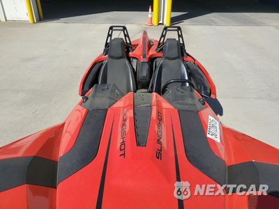 Piąte zdjęcie samochodu w środku: 2021 POLARIS SLINGSHOT VIN:57FAAPGD5M8142314 - miniatura