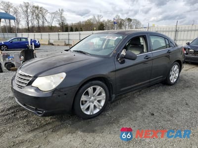 2010 CHRYSLER SEBRING LIMITED 1C3CC5FV3AN208774 - główne zdjęcie licytacji z USA - miniatura