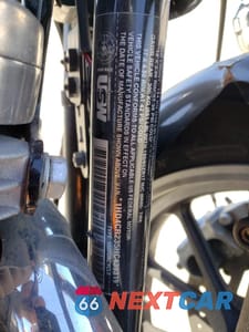 Zdjęcie 9 z 9 samochodu: 2017 HARLEY-DAVIDSON XL883 SUPERLOW VIN:1HD4CR235HC439319 - miniatura