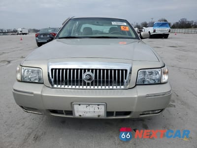 Piąte zdjęcie samochodu w środku: 2010 MERCURY GRAND MARQUIS LS VIN:2MEBM7FV8AX605314 - miniatura